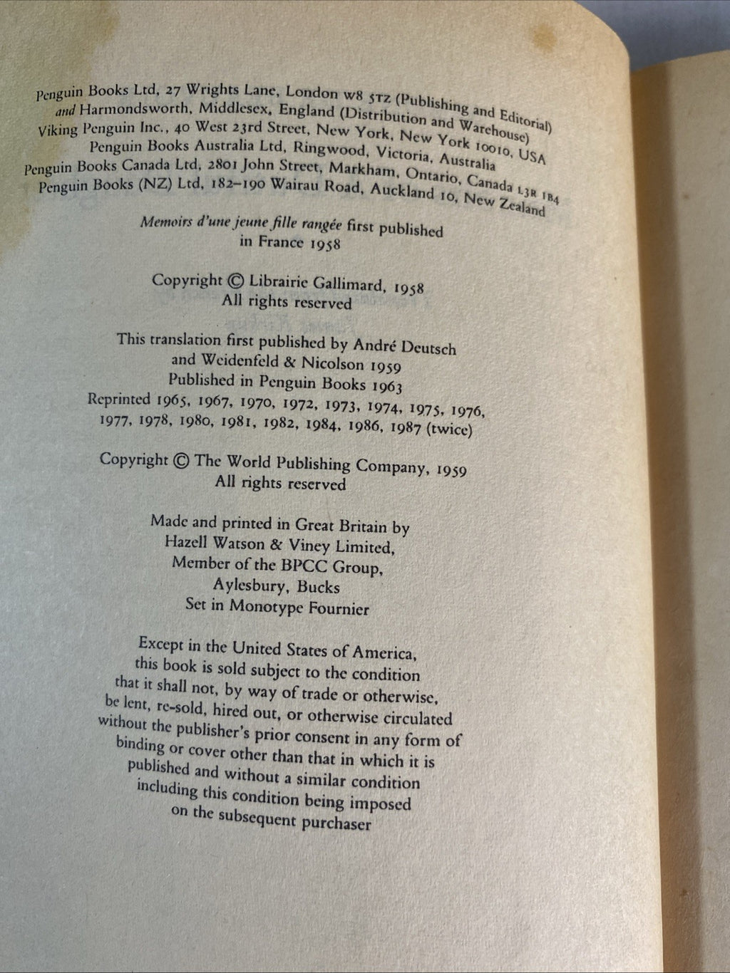 Memoirs of a Dutiful Daughter by Simone de Beauvoir